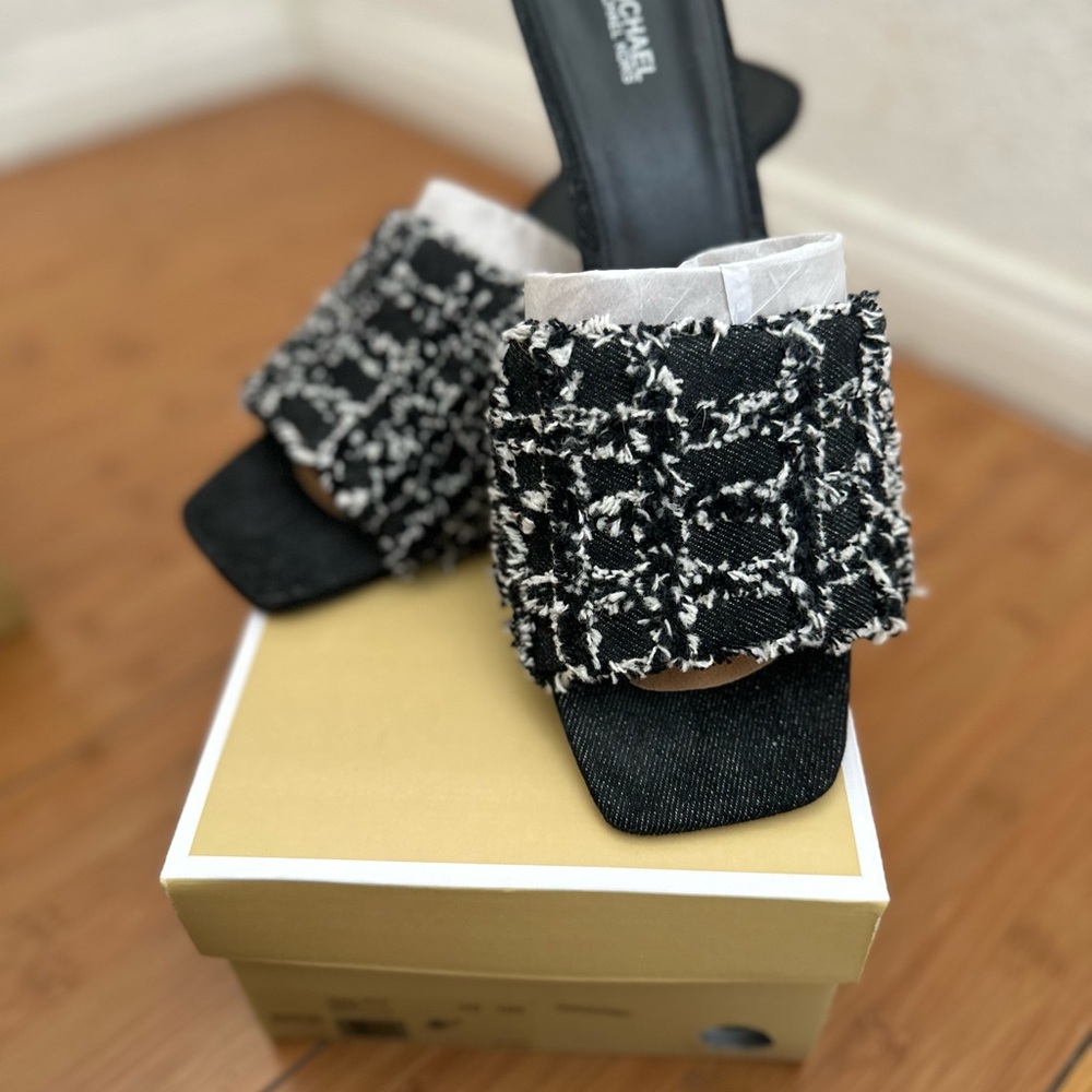 Michael Kors Tessa Frayed Denim Mule Sandals – Size 11
